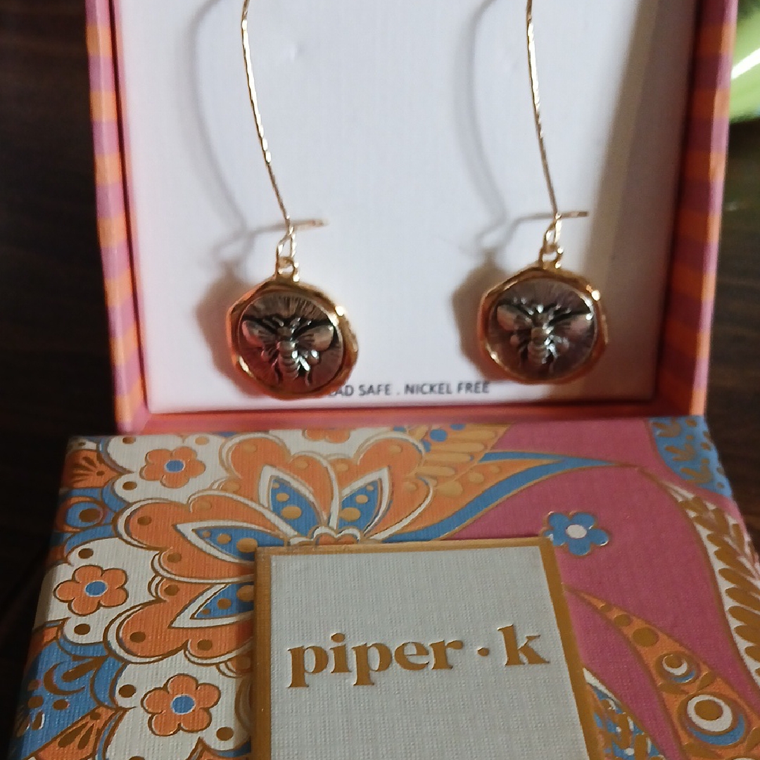 Piper Gold And Silver Bee Drop Earrings Nib 25$